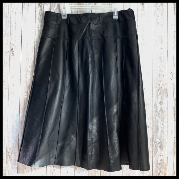 Lillie Rubin Dresses & Skirts - WC000078 Vintage Lillie Rubin woman’s Leather Skirt (black) Size 8